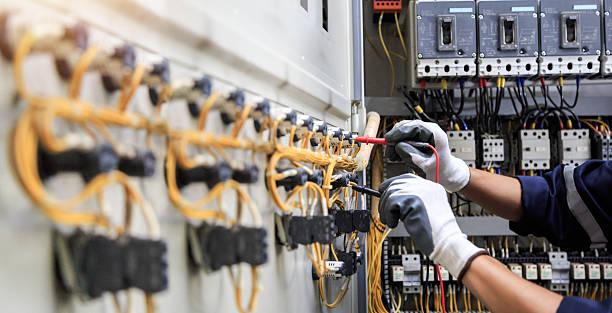 Professional Electrician technician working in Three Oaks, MI